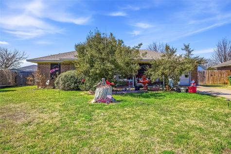 821 Jennifer Court Sanger TX 76266