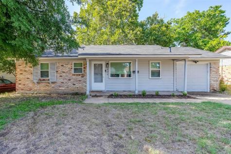 804 E Mission Street Crowley TX 76036