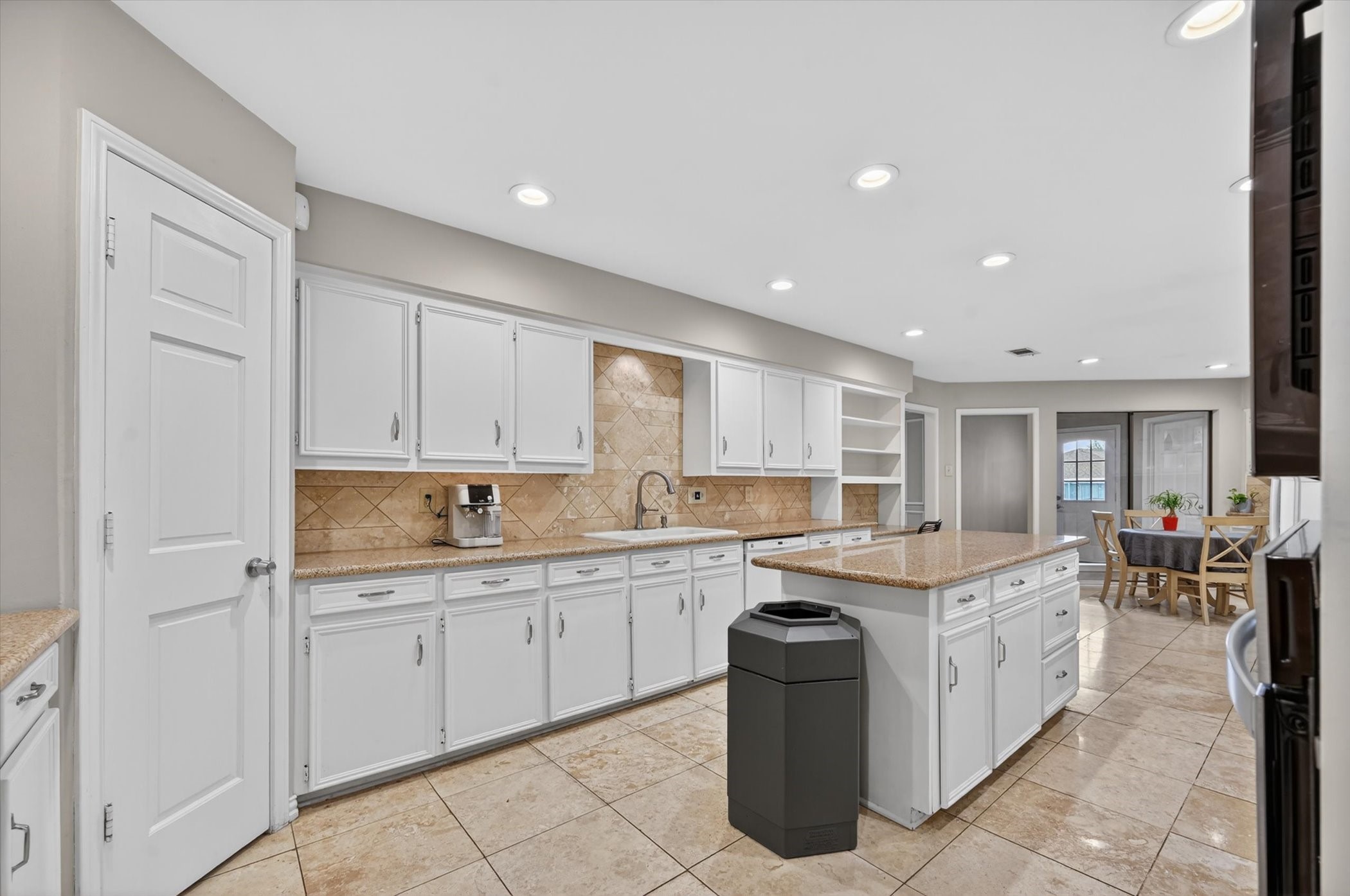 611 Harvest Glen Drive Richardson TX 75081