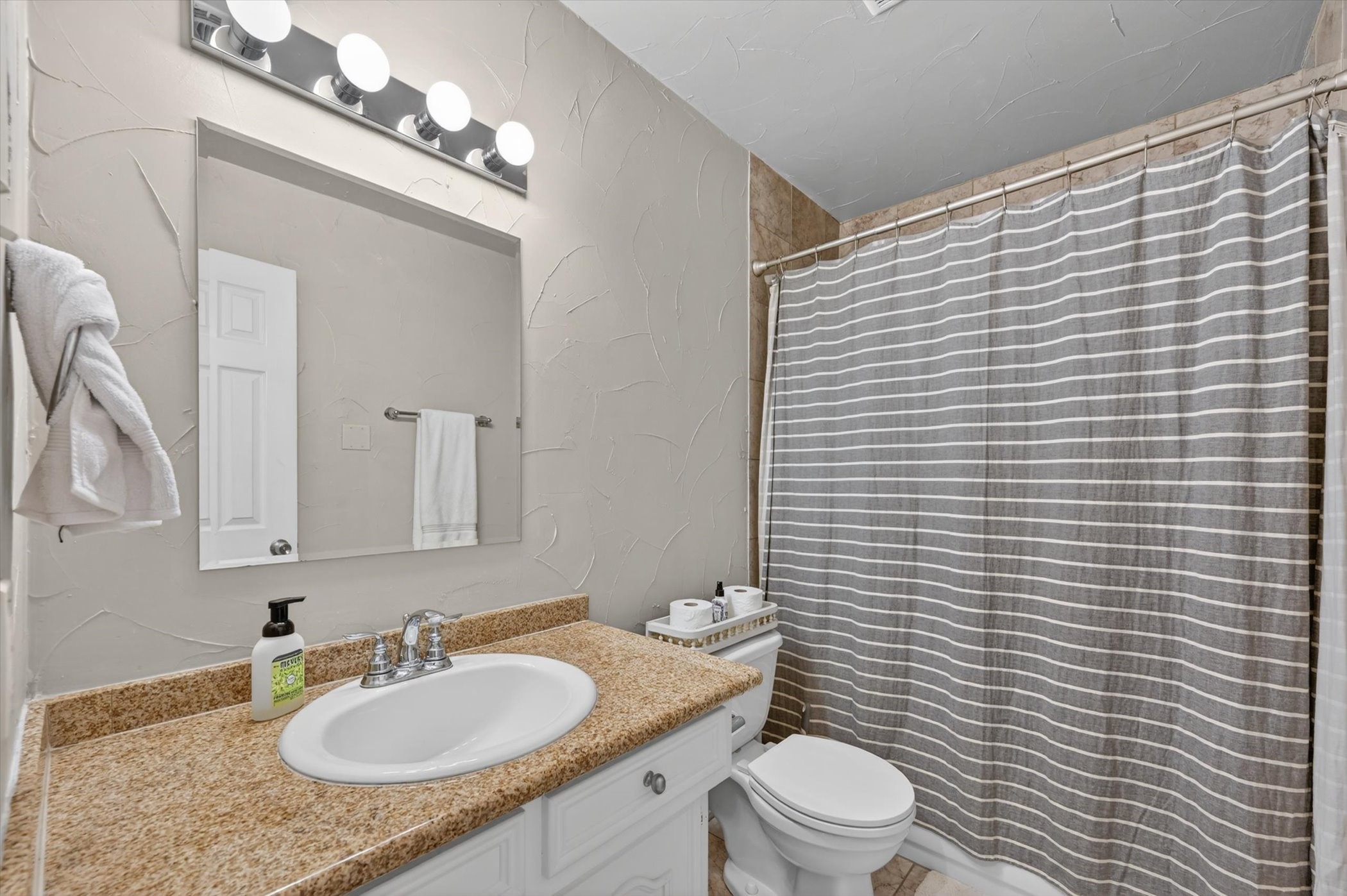 611 Harvest Glen Drive Richardson TX 75081