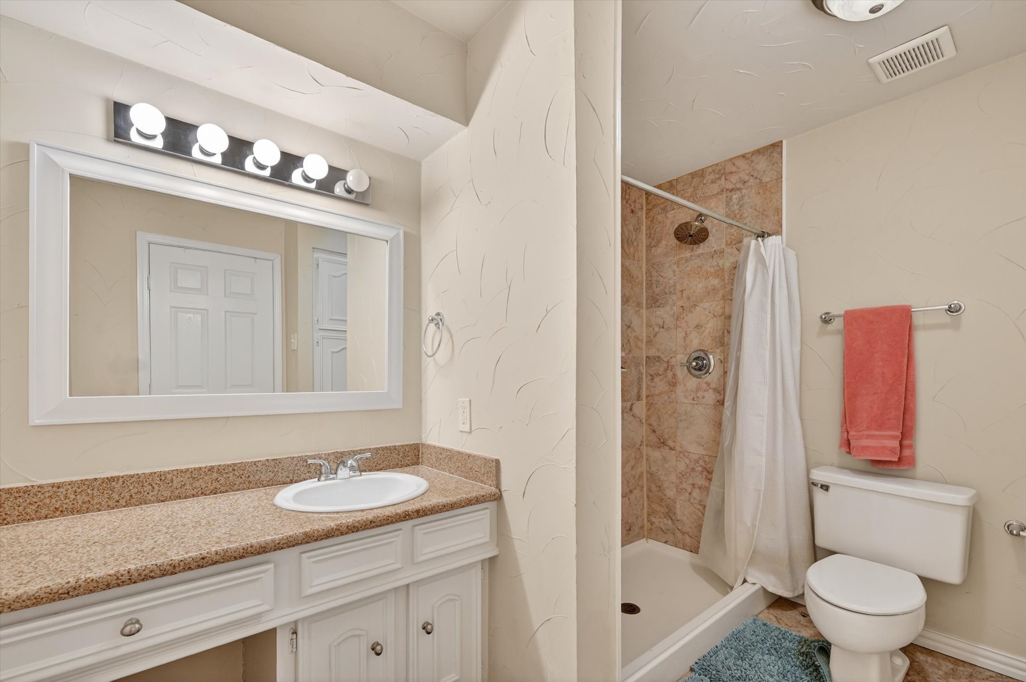 611 Harvest Glen Drive Richardson TX 75081