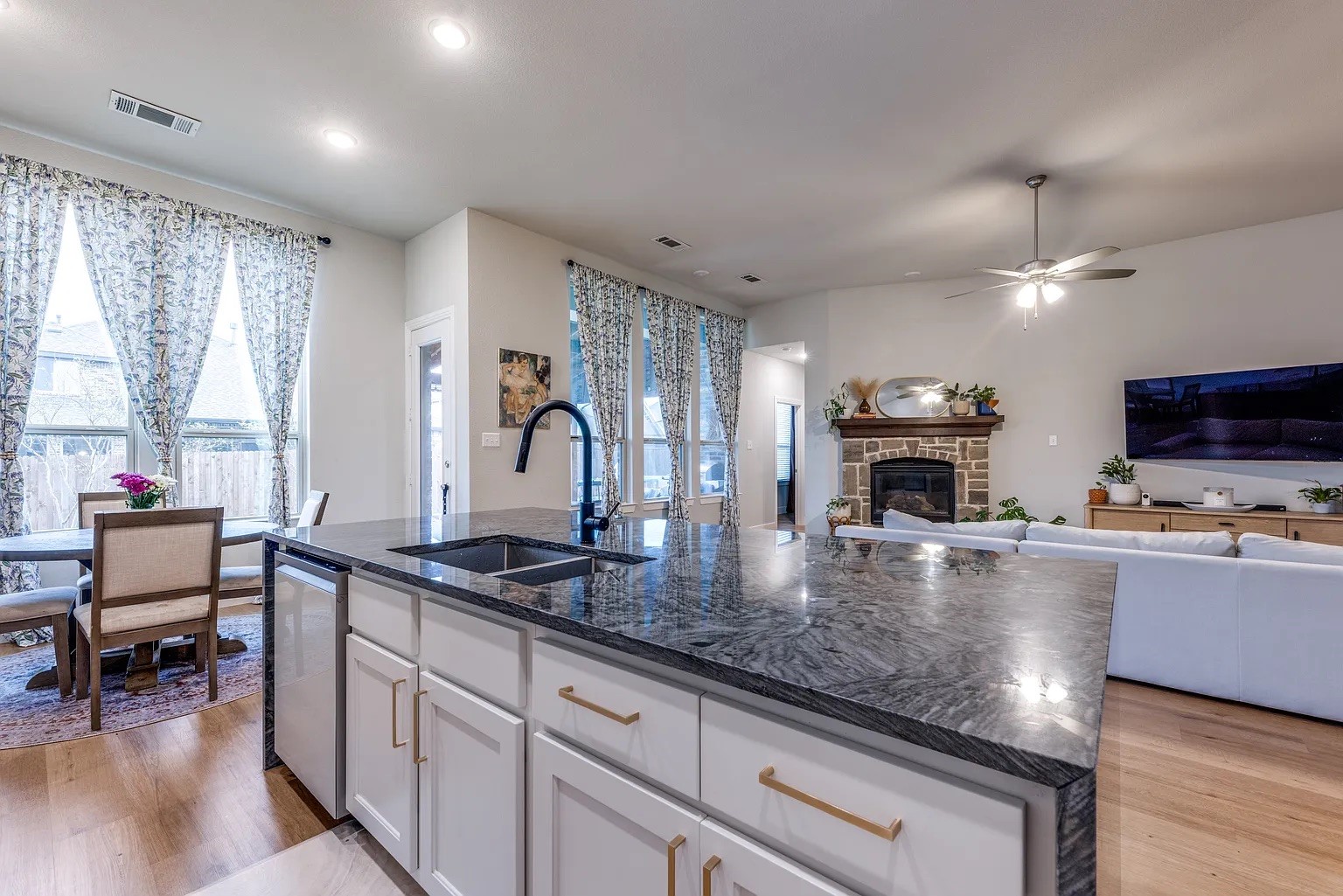 1249 Meridian Forney TX 75126