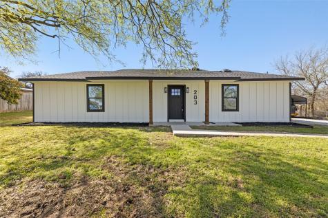203 Red Bird Court Cleburne TX 76058