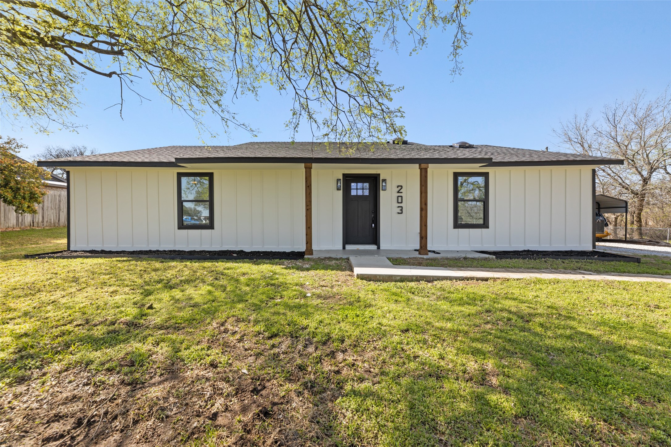 203 Red Bird Court Cleburne TX 76058