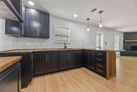 203 Red Bird Court Cleburne TX 76058