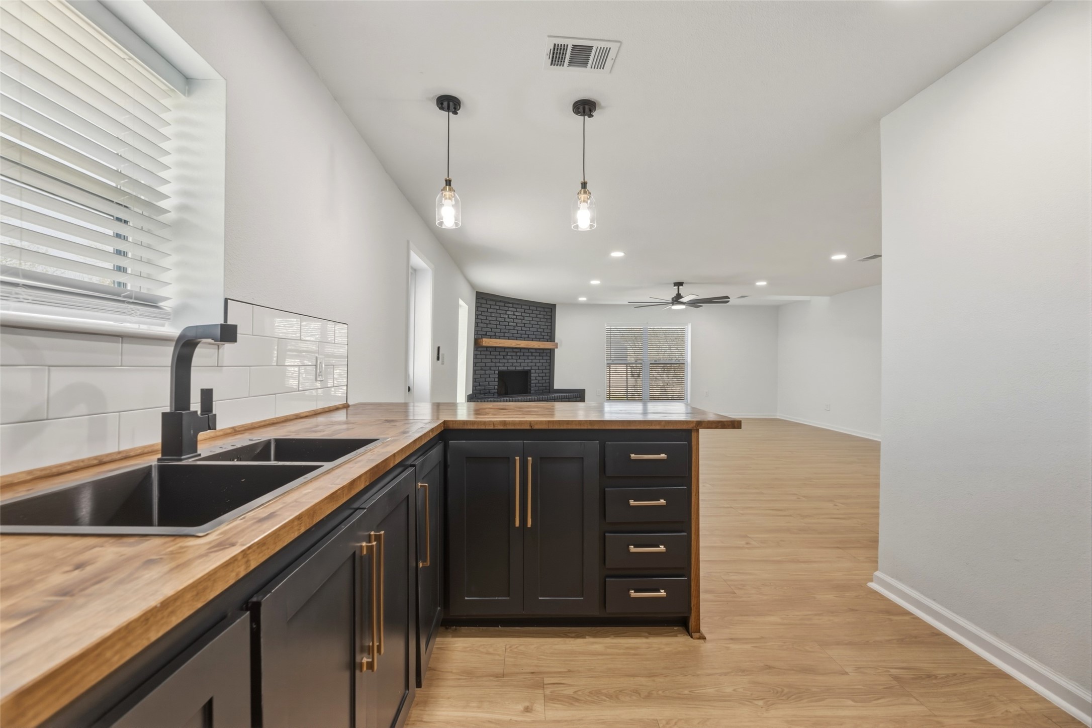 203 Red Bird Court Cleburne TX 76058