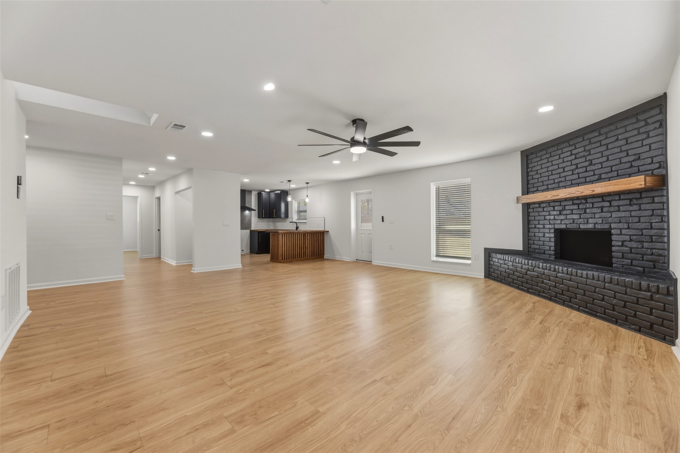 203 Red Bird Court Cleburne TX 76058