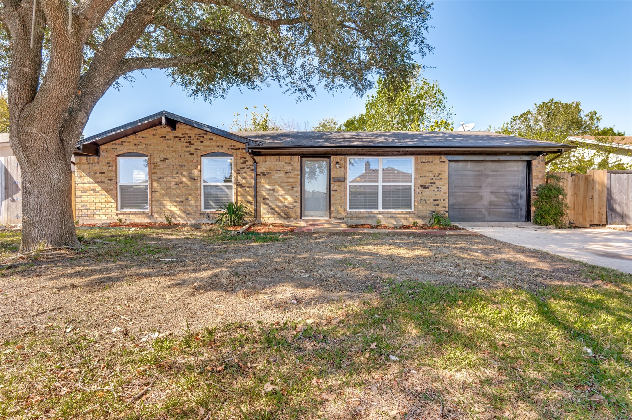 823 Ross Lane Seagoville TX 75159