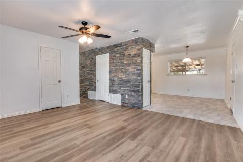 823 Ross Lane Seagoville TX 75159