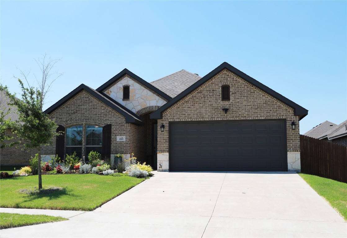 123 Old Spanish Trail Waxahachie TX 75167