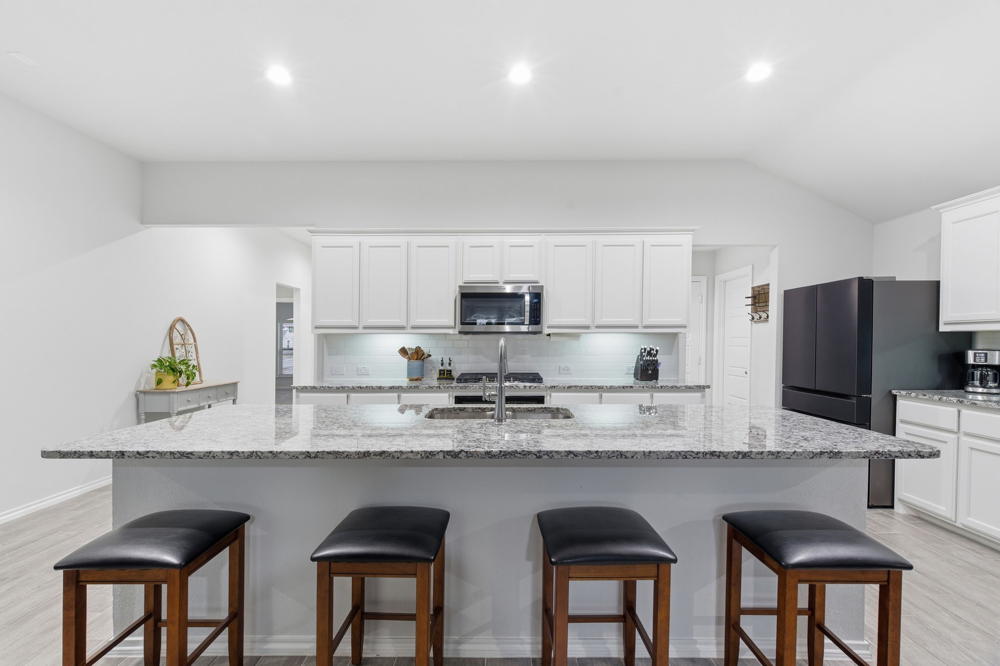 437 Falcon Way Azle TX 76020