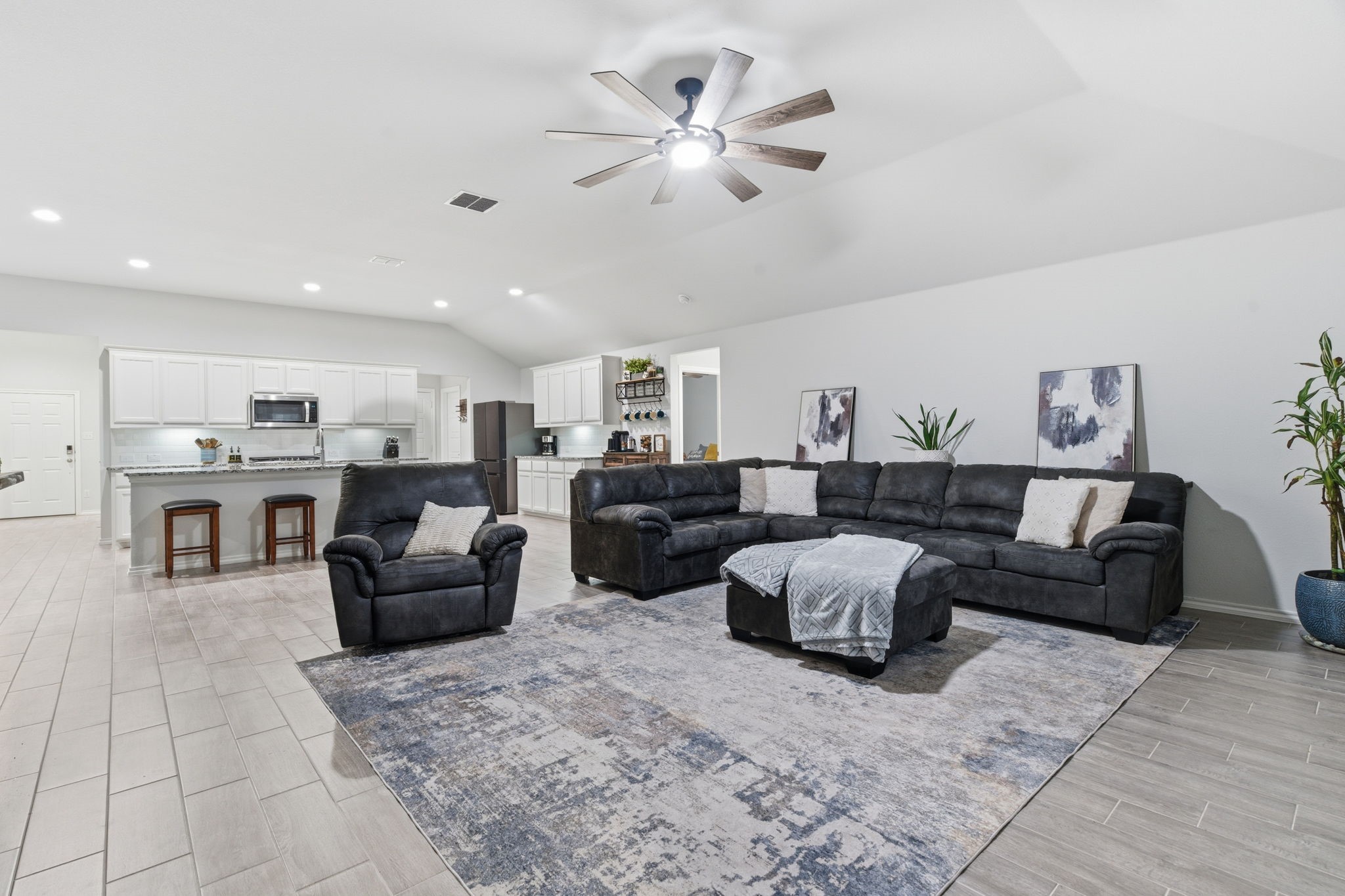 437 Falcon Way Azle TX 76020