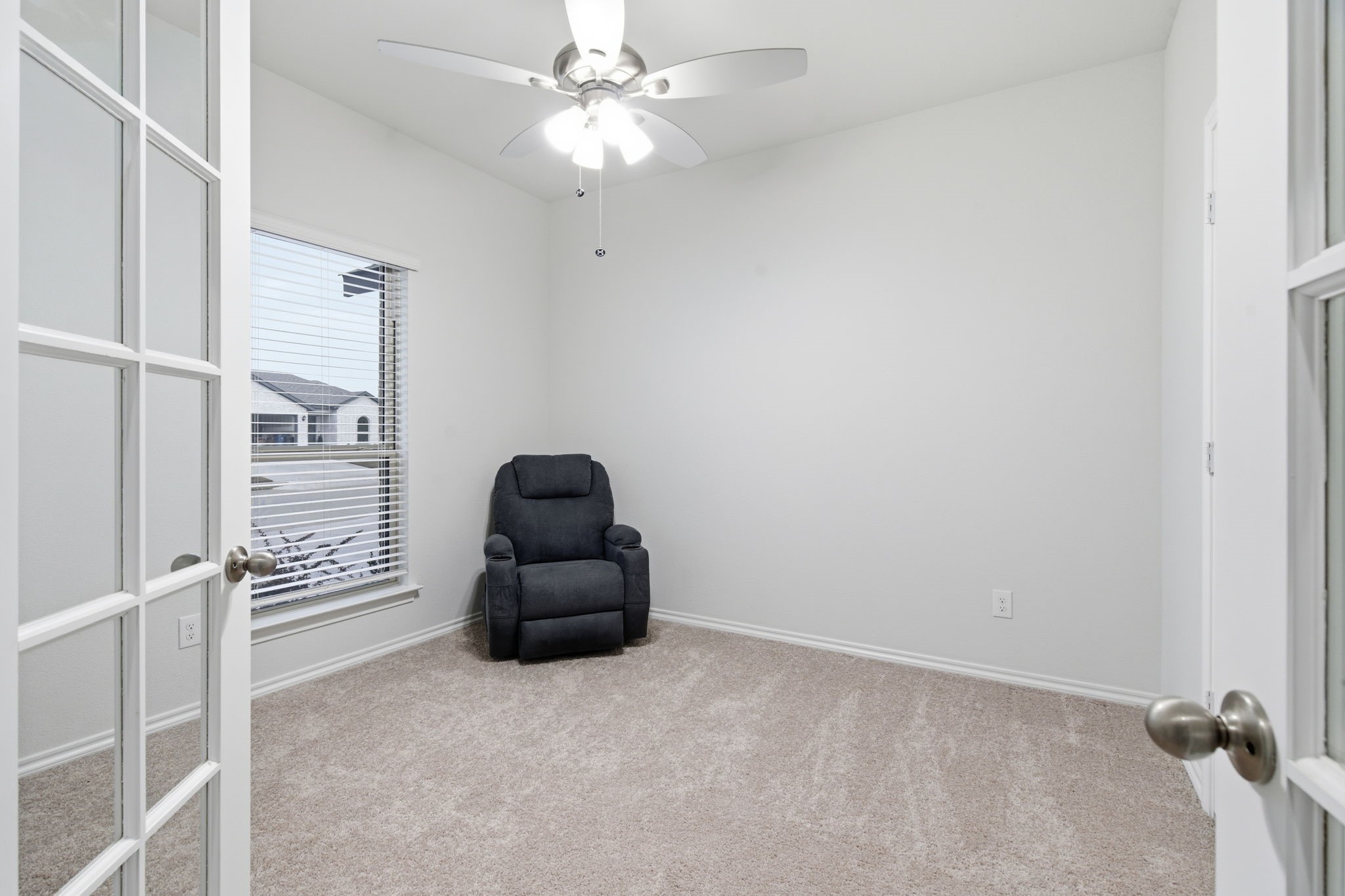 437 Falcon Way Azle TX 76020