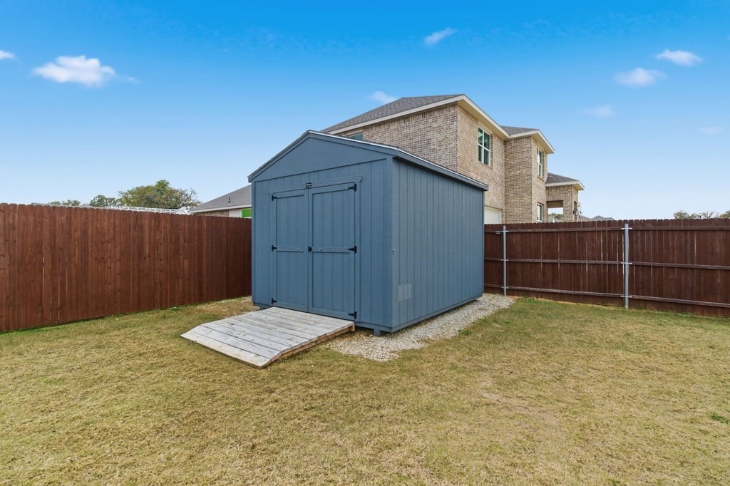 437 Falcon Way Azle TX 76020
