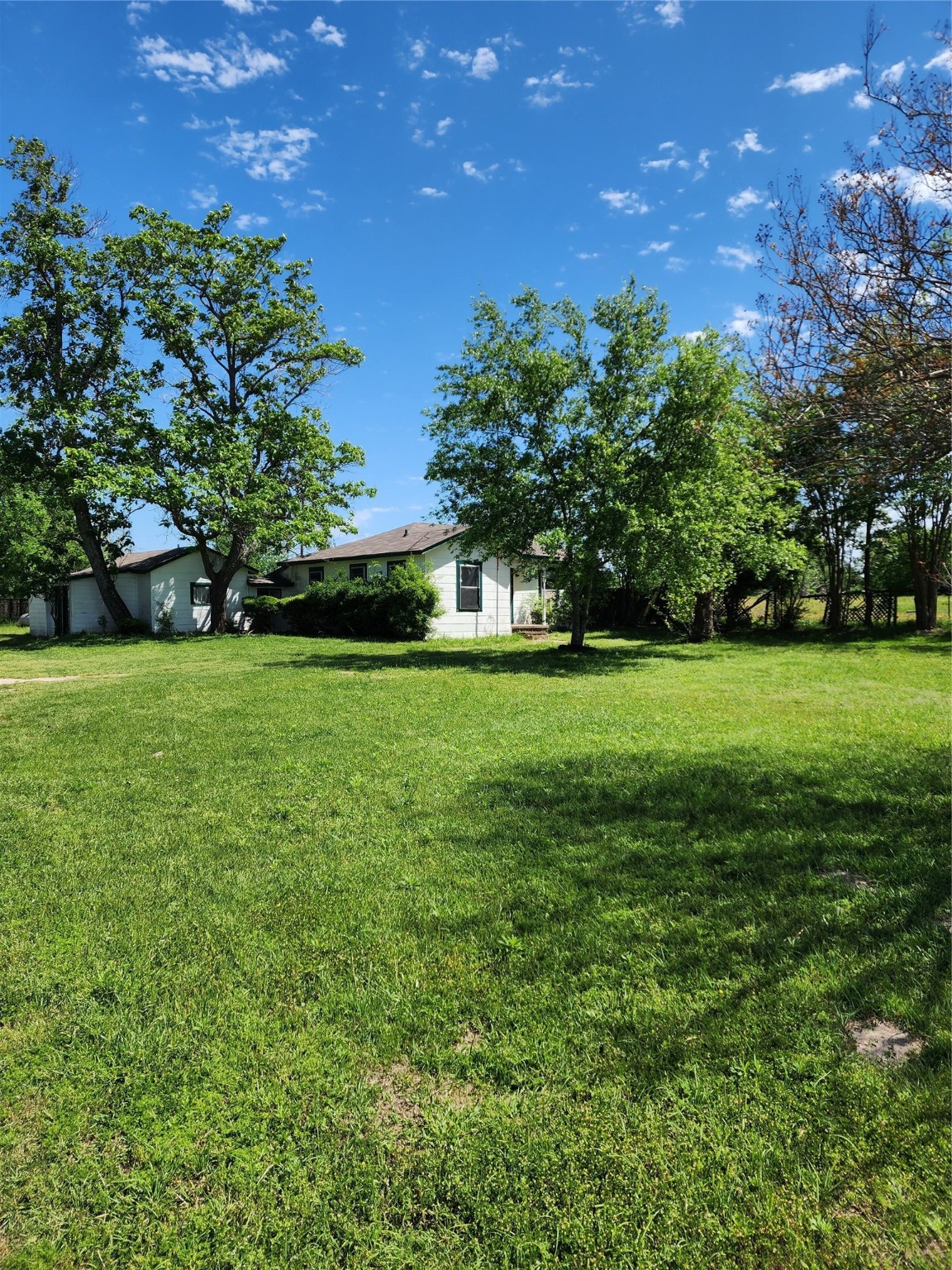 1998 Vz County Road 4418 Canton TX 75103