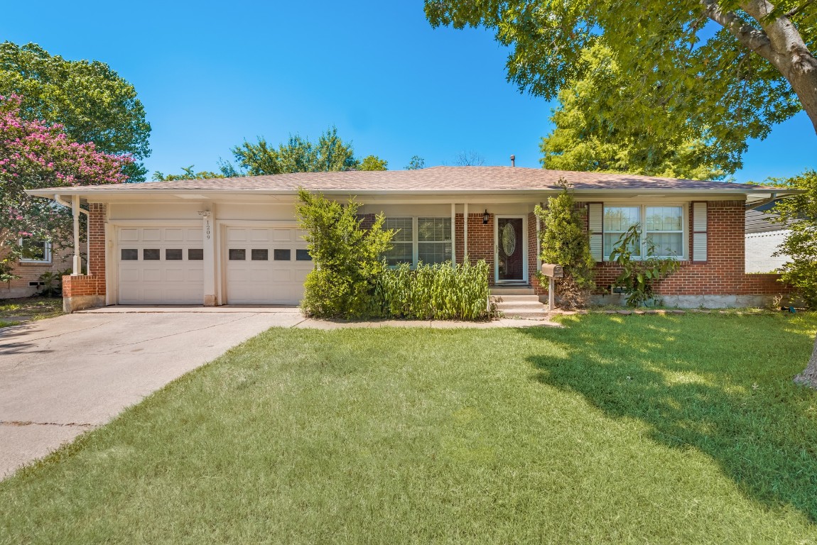 1209 Mcdonald Drive Garland TX 75041