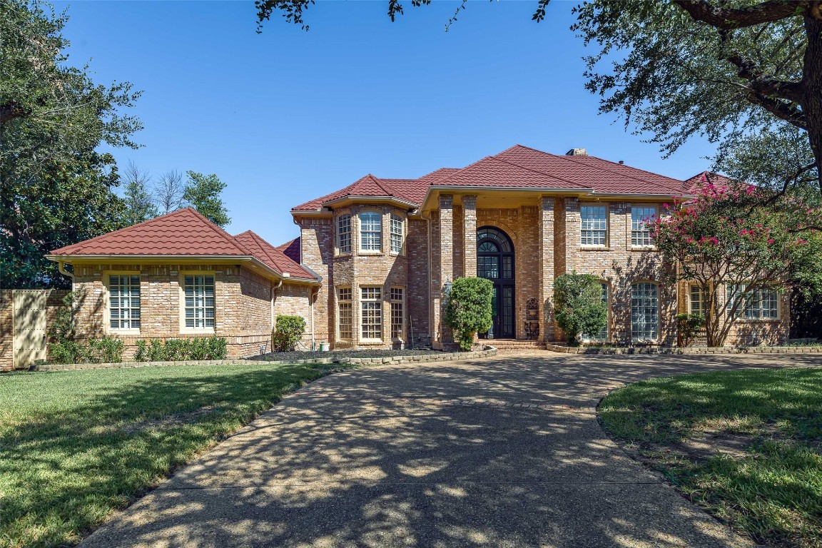 5615 Netherland Court Dallas TX 75229
