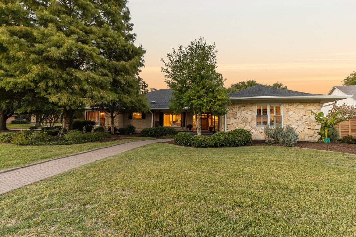 6103 Shadycliff Drive Dallas TX 75240