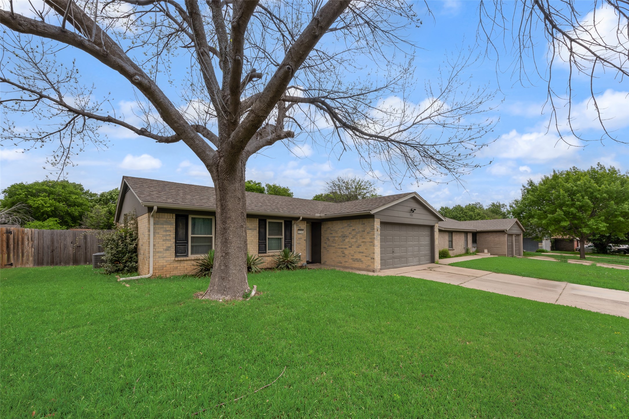 5721 Macneill Drive Haltom City TX 76148