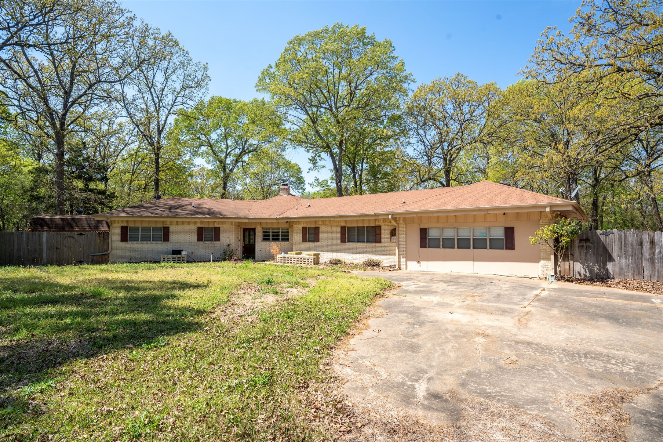 375 County Road 45080 Powderly TX 75473