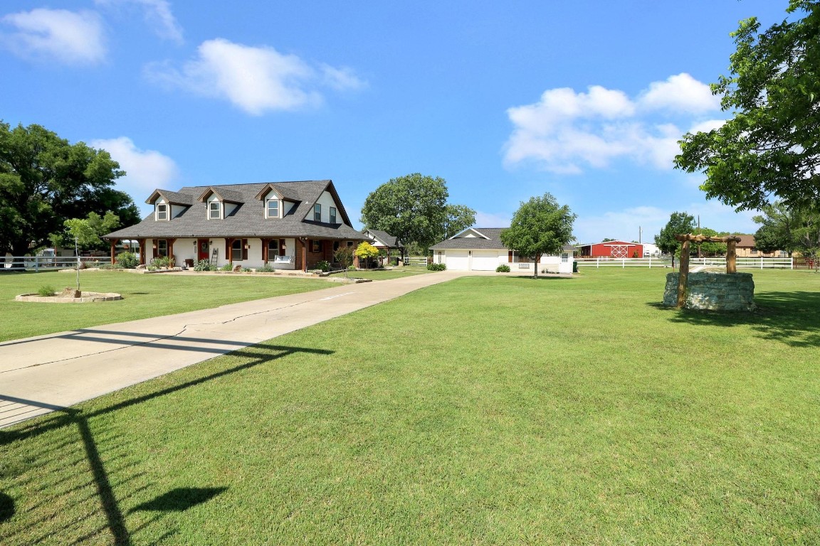 5832 Saddle Court Justin TX 76247