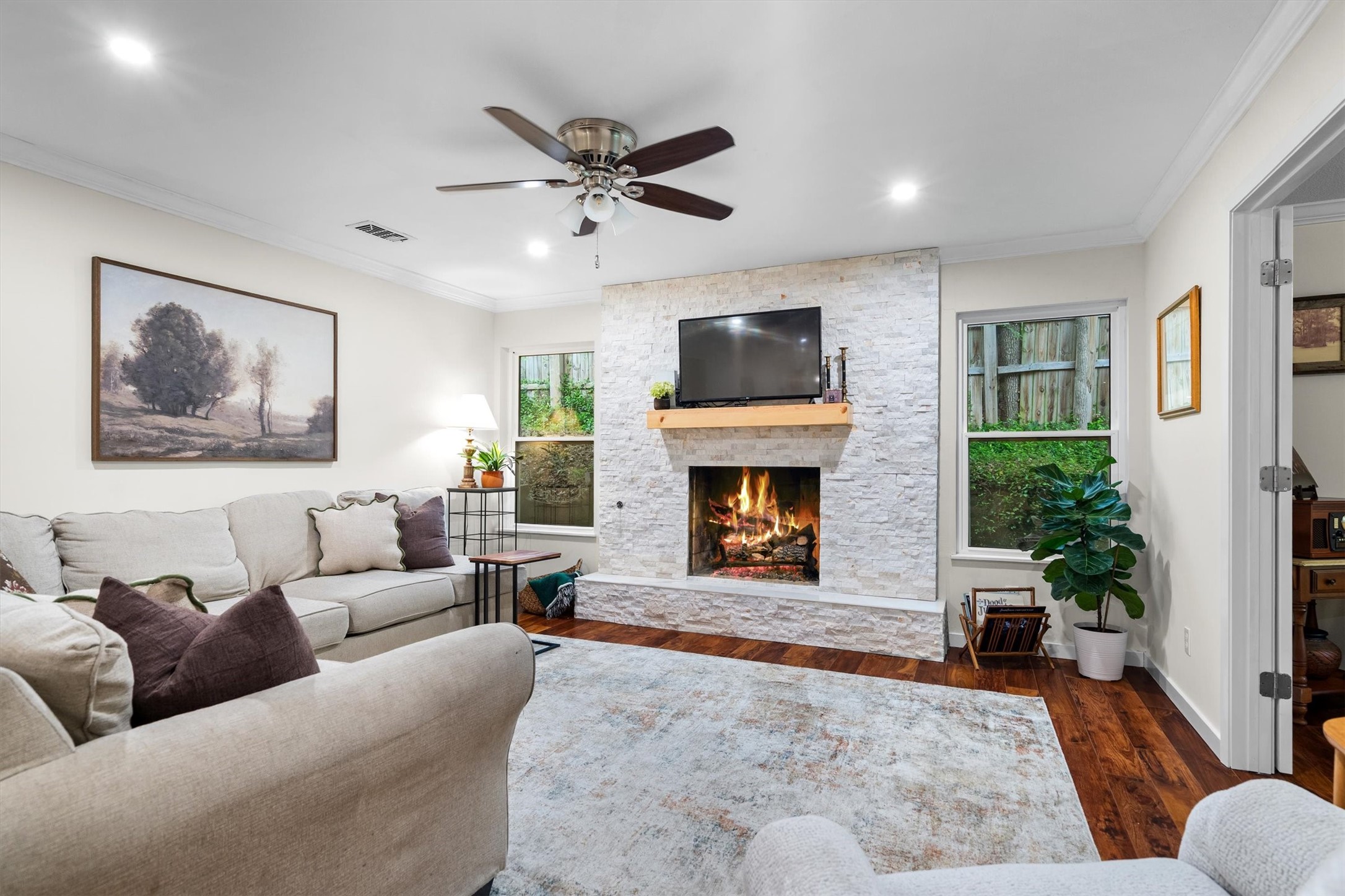 2610 Oak Cliff Lane Arlington TX 76012