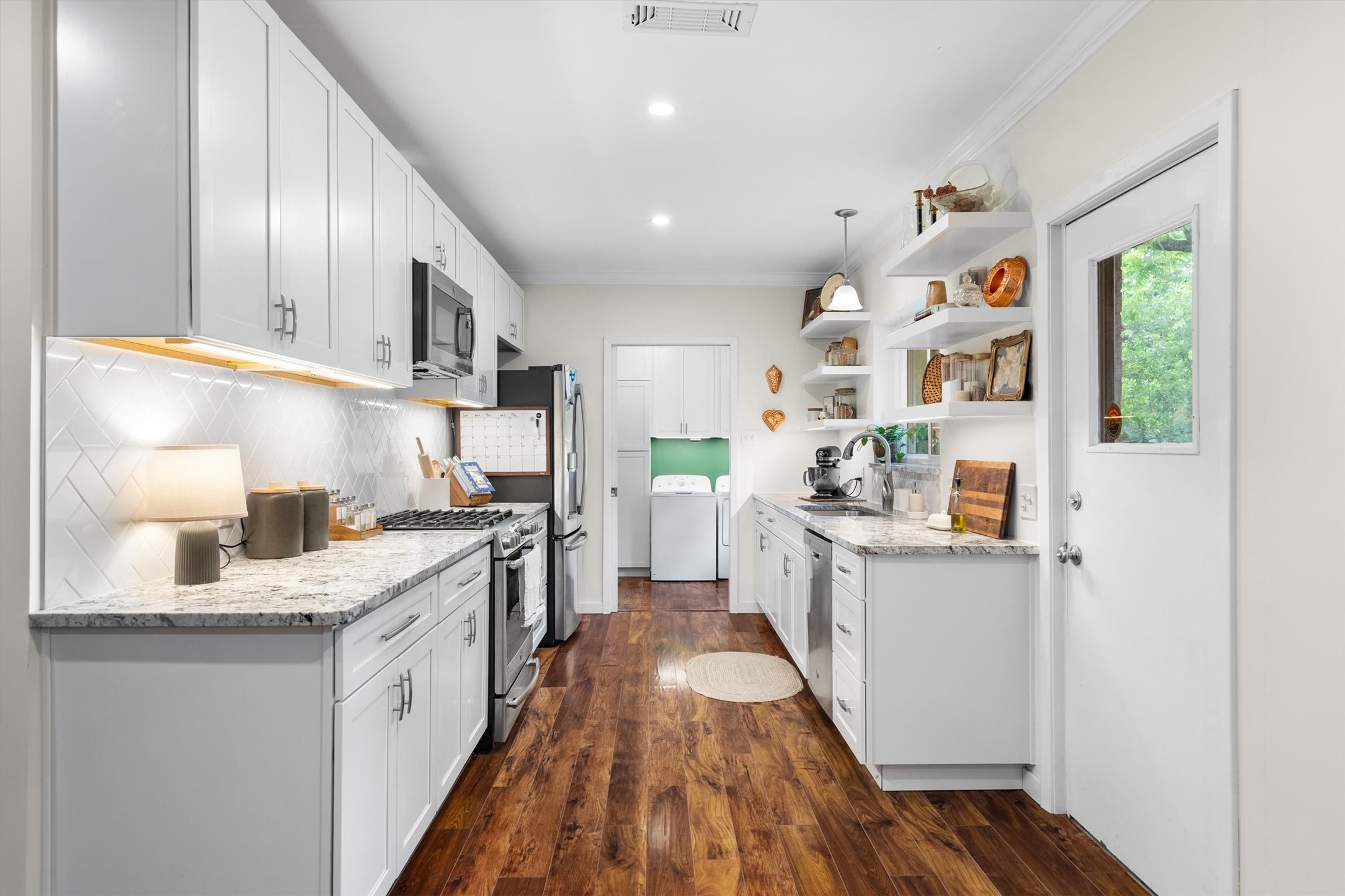 2610 Oak Cliff Lane Arlington TX 76012