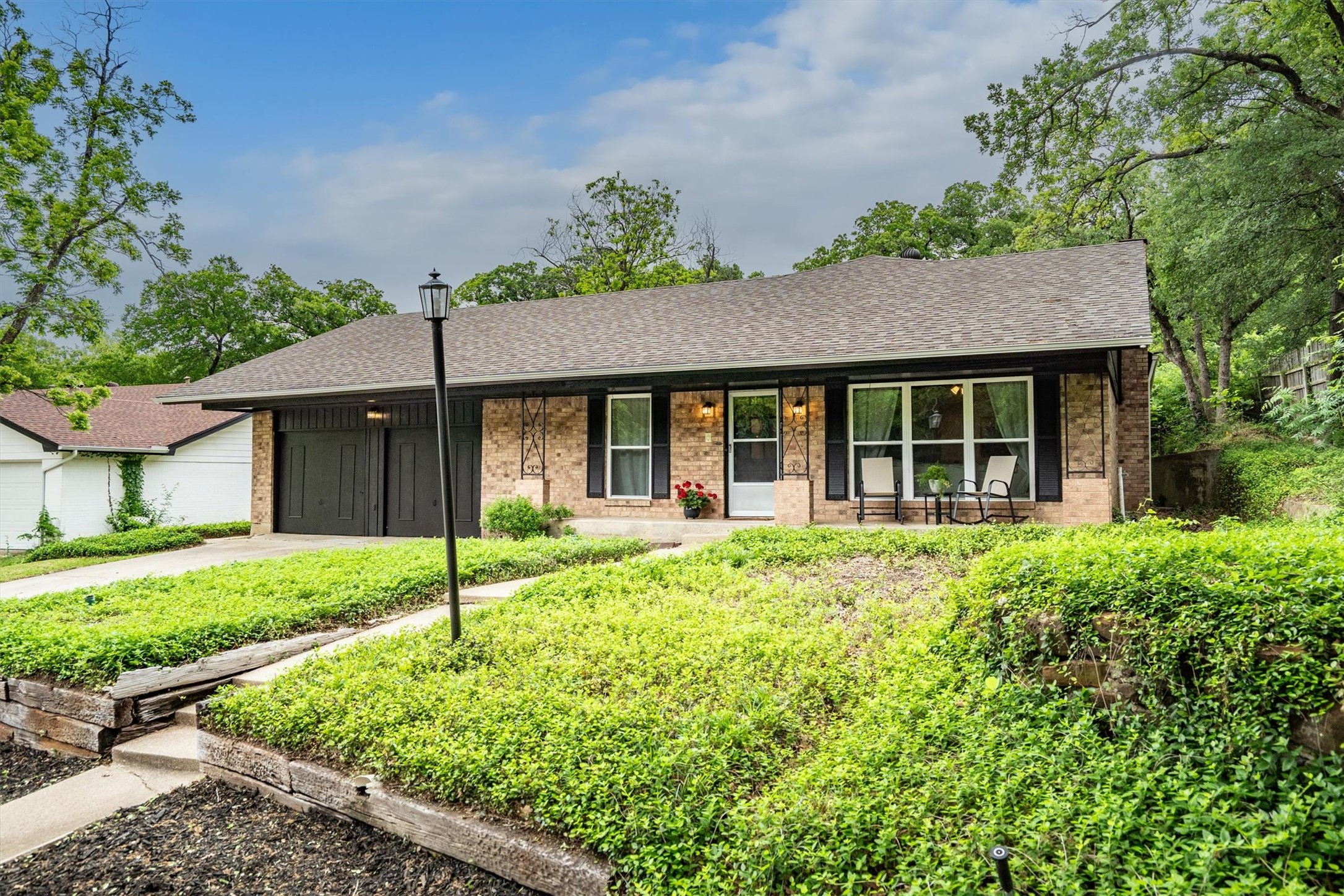 2610 Oak Cliff Lane Arlington TX 76012