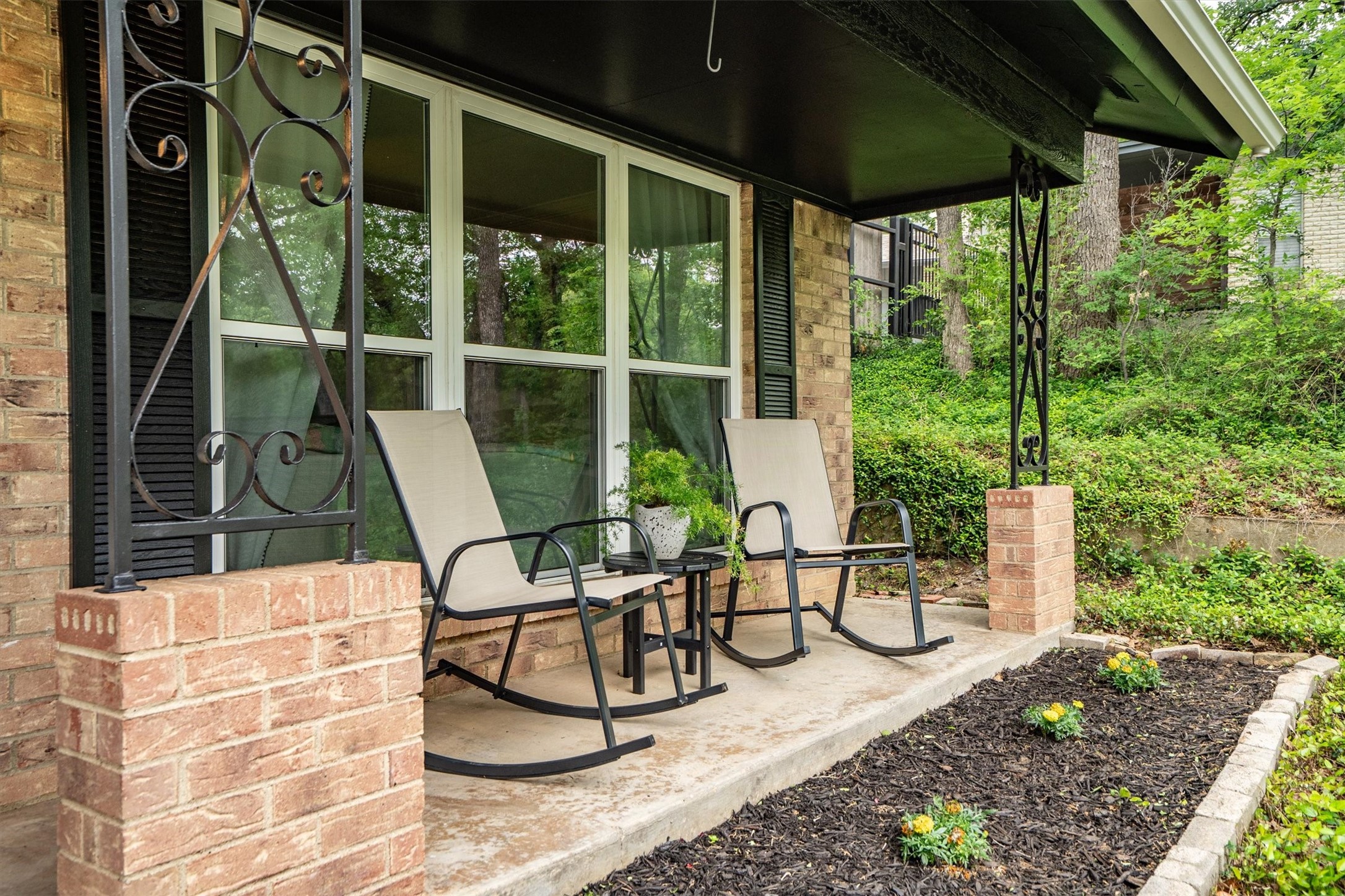 2610 Oak Cliff Lane Arlington TX 76012