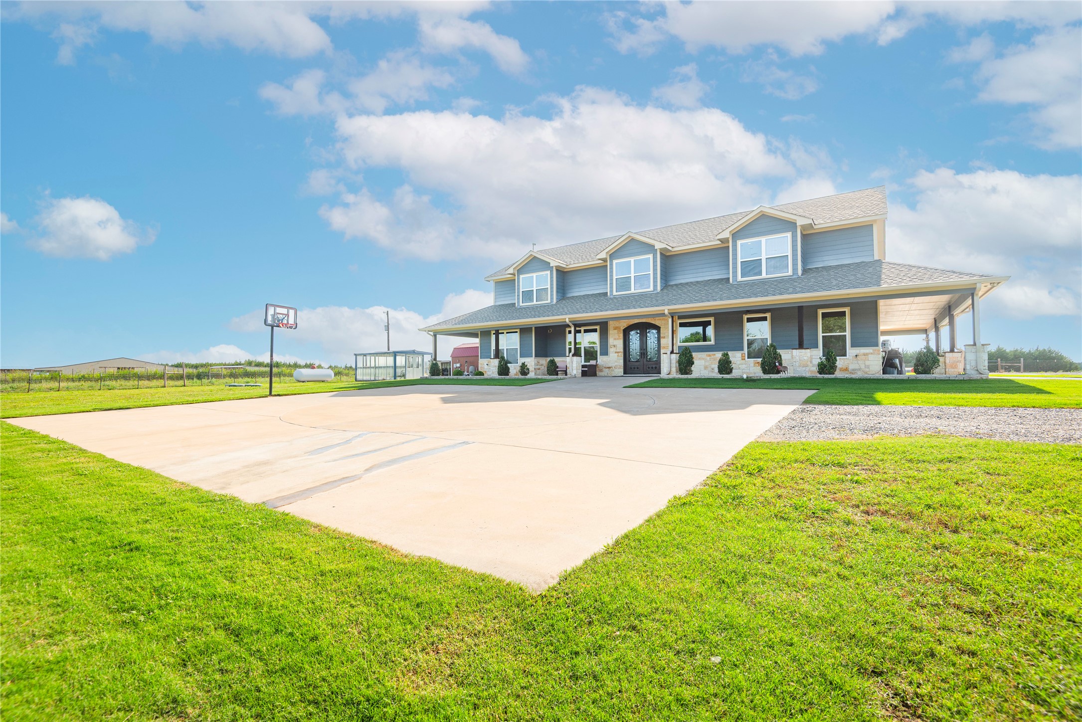 568 County Road 5025 Leonard TX 75452