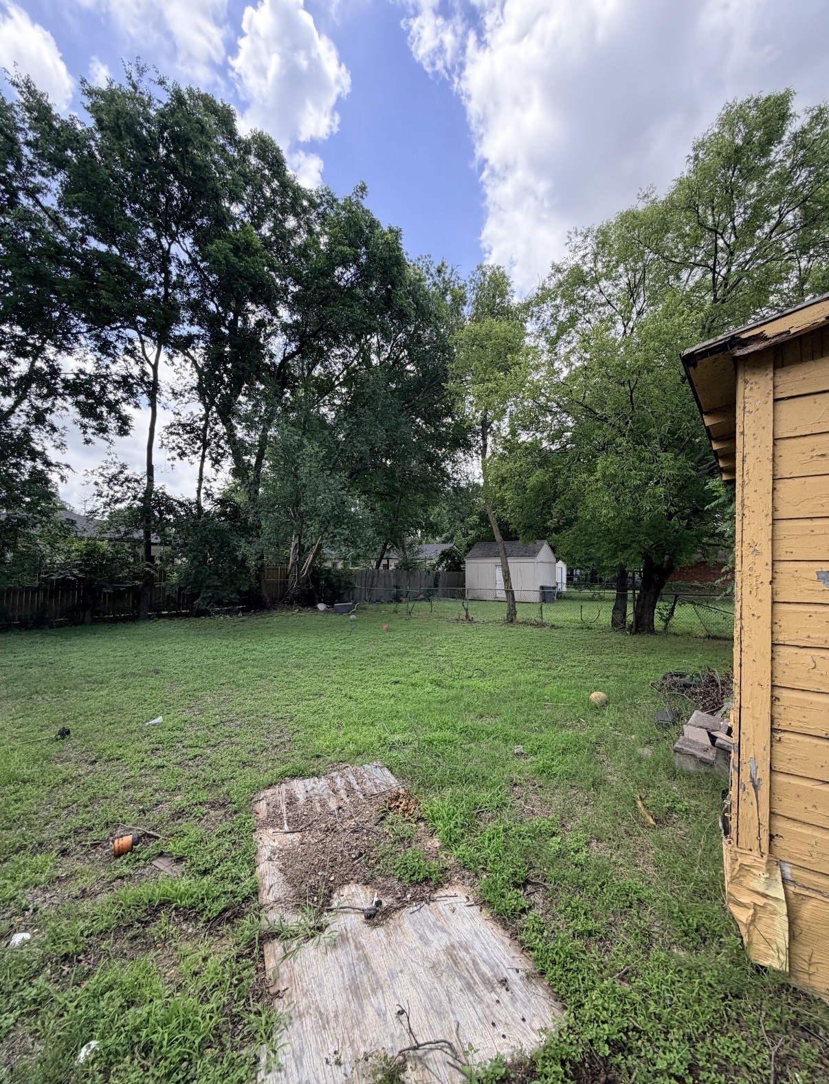 3906 Metropolitan Avenue Dallas TX 75210