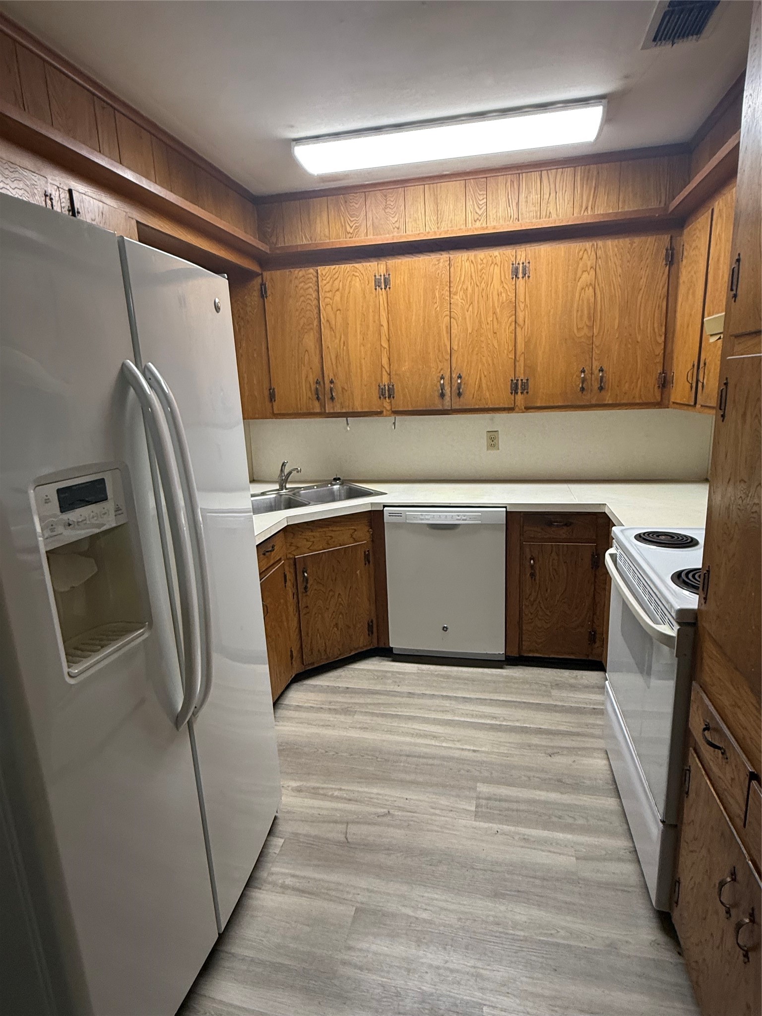 2402 W 5th Avenue Corsicana TX 75110