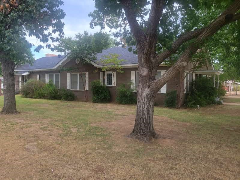 806 Carolina Street Graham TX 76450