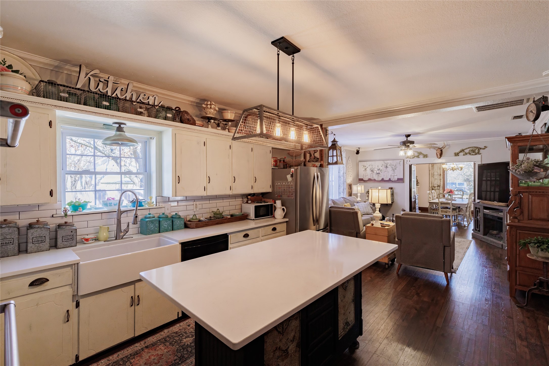 403 W Franklin Street Alvord TX 76225