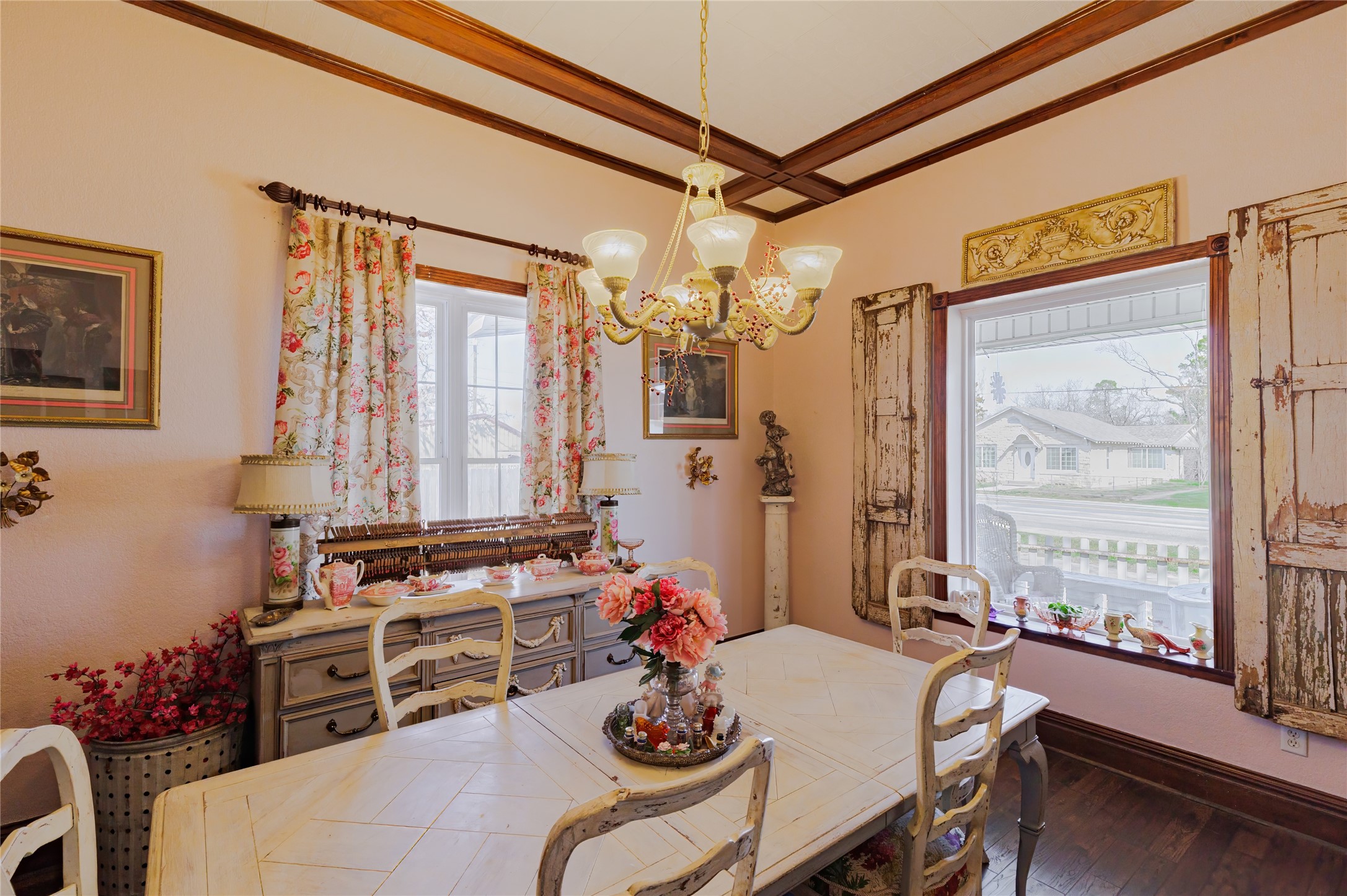 403 W Franklin Street Alvord TX 76225