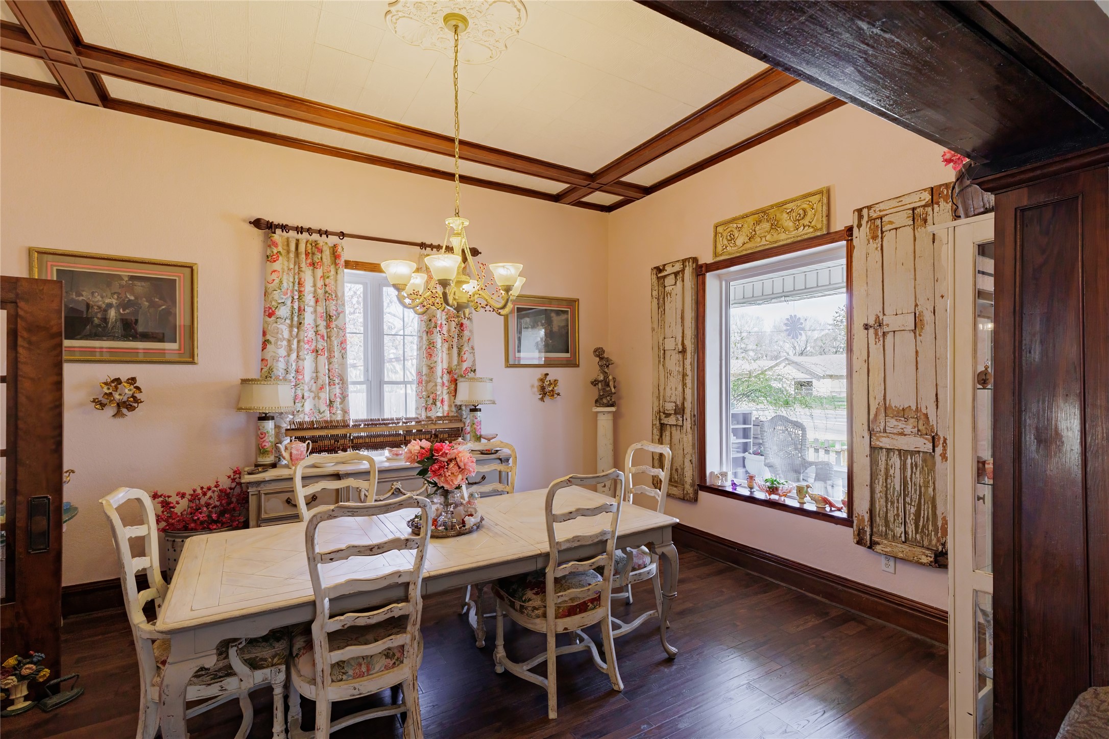 403 W Franklin Street Alvord TX 76225