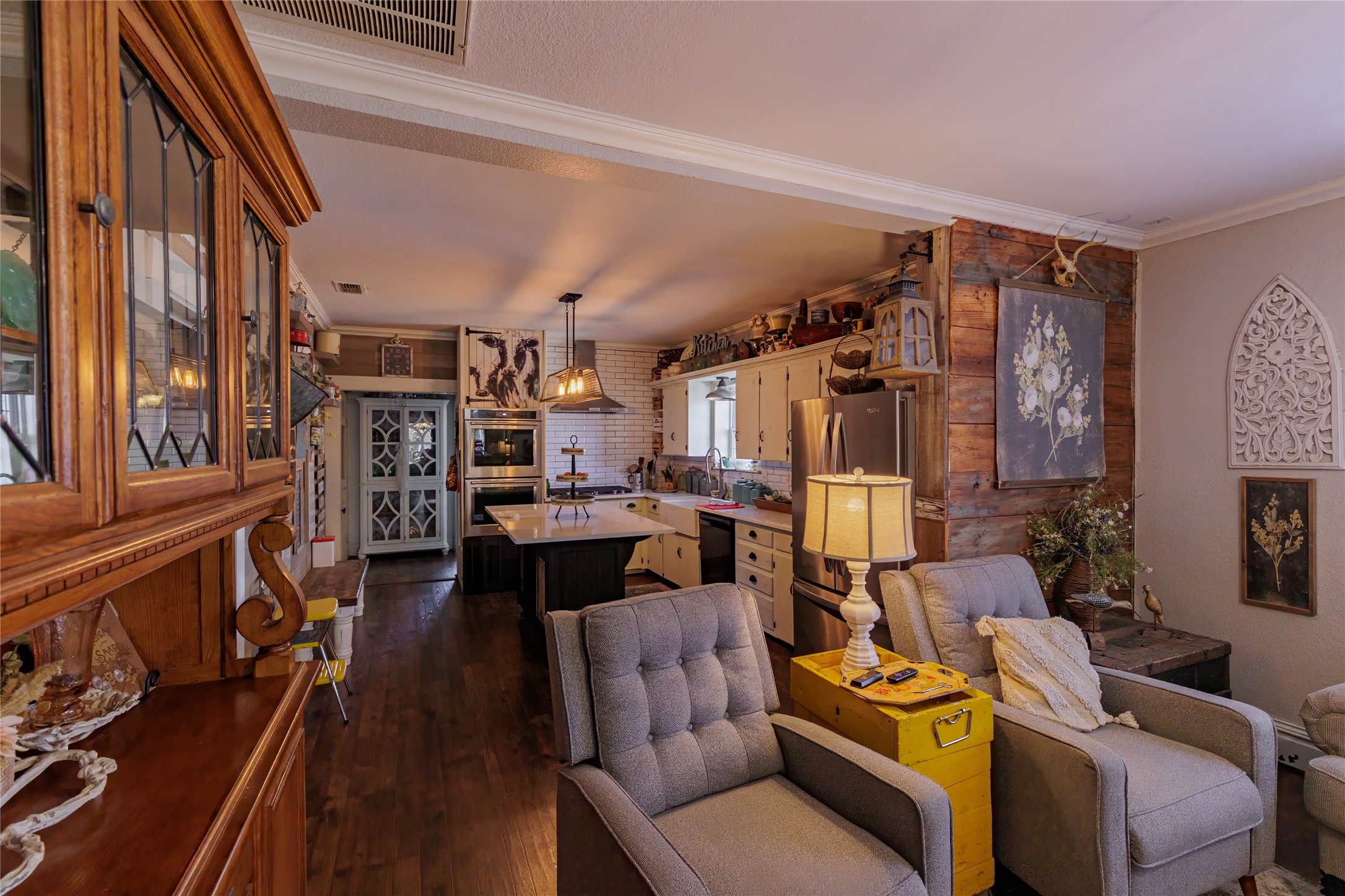 403 W Franklin Street Alvord TX 76225