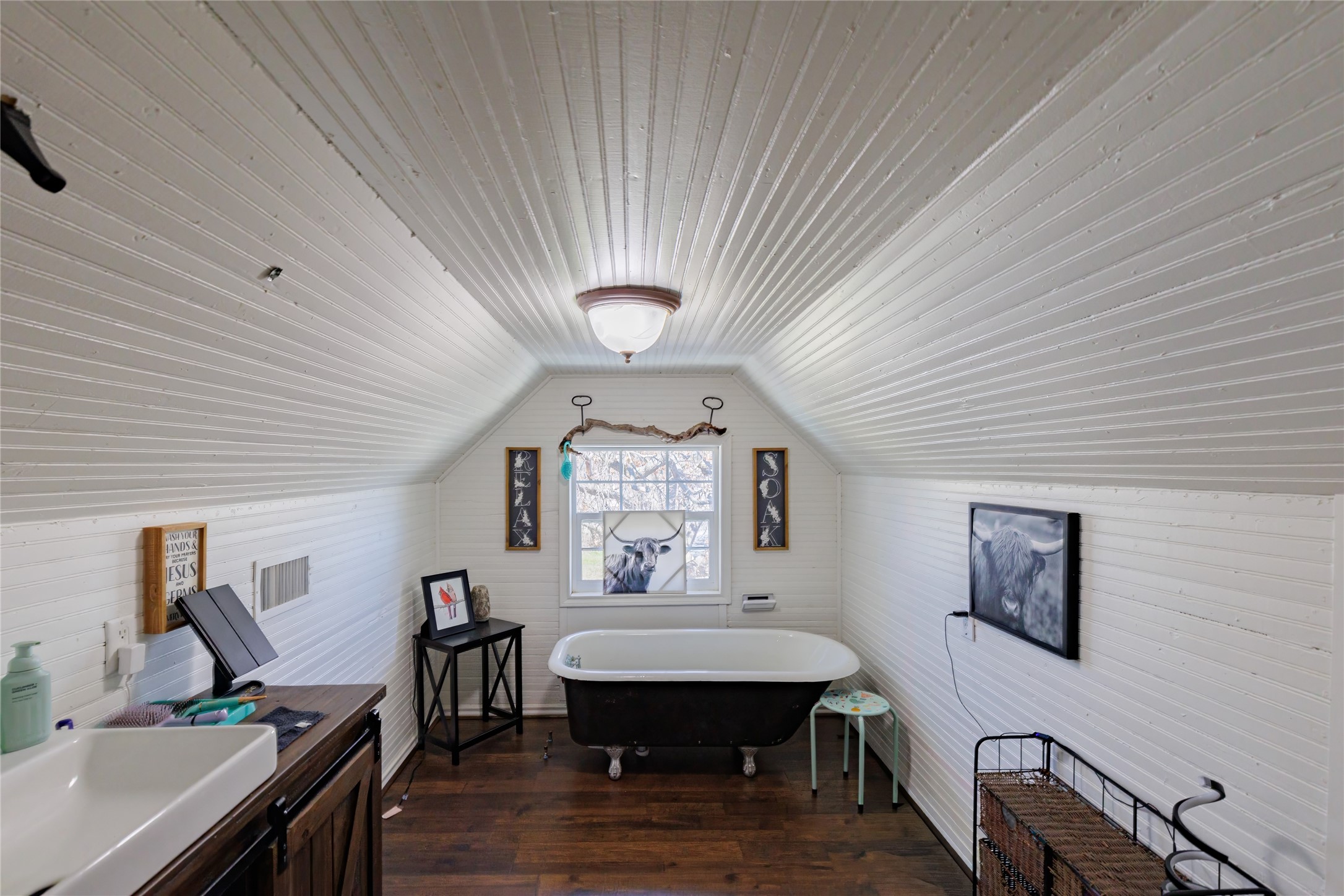 403 W Franklin Street Alvord TX 76225