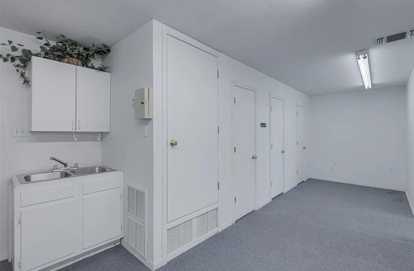 403 W Franklin Street Alvord TX 76225