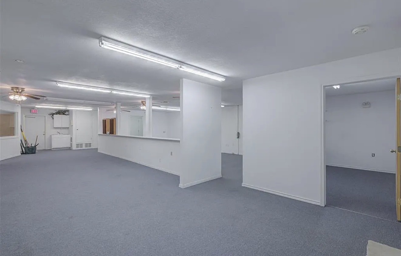 403 W Franklin Street Alvord TX 76225