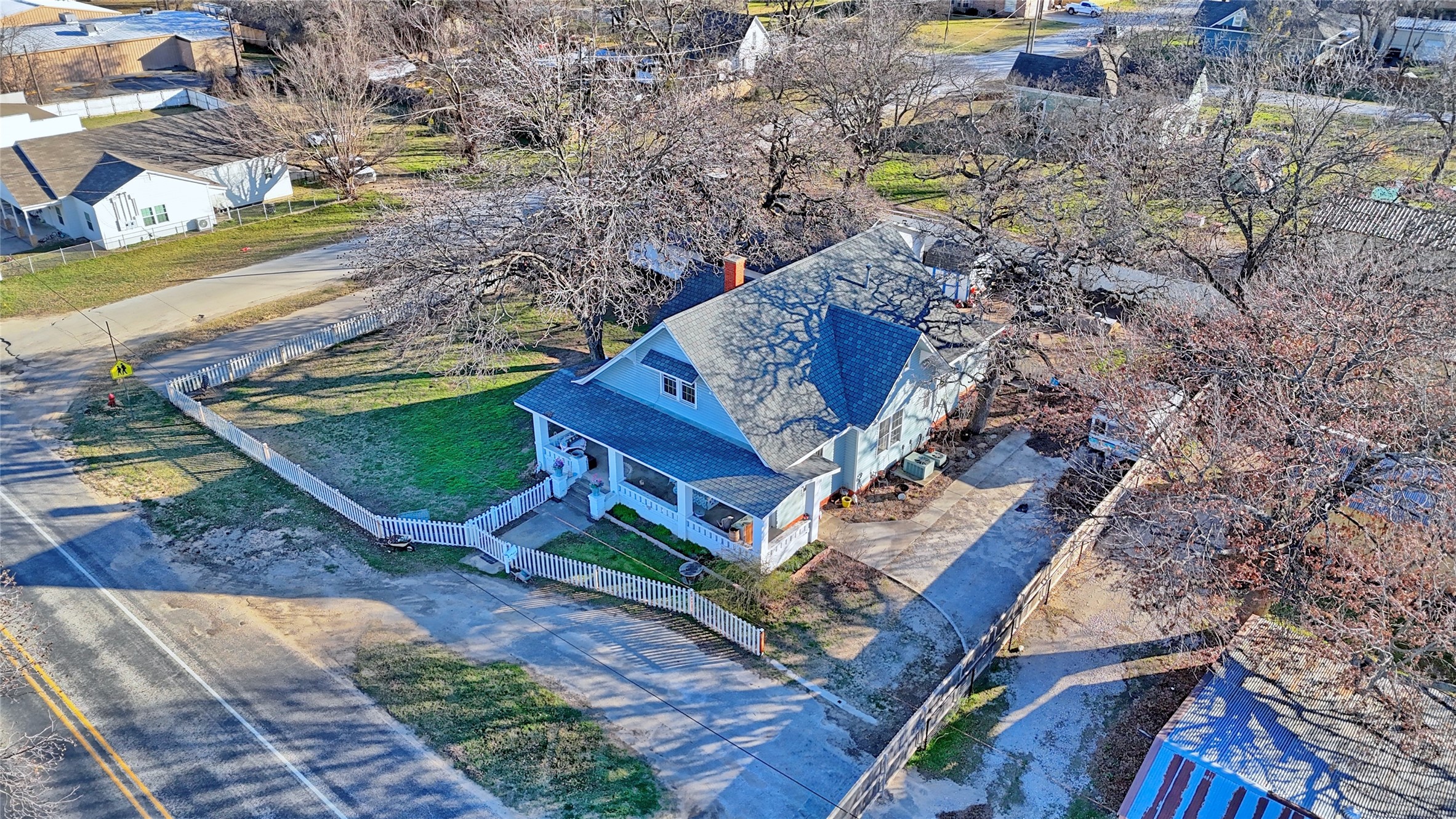 403 W Franklin Street Alvord TX 76225