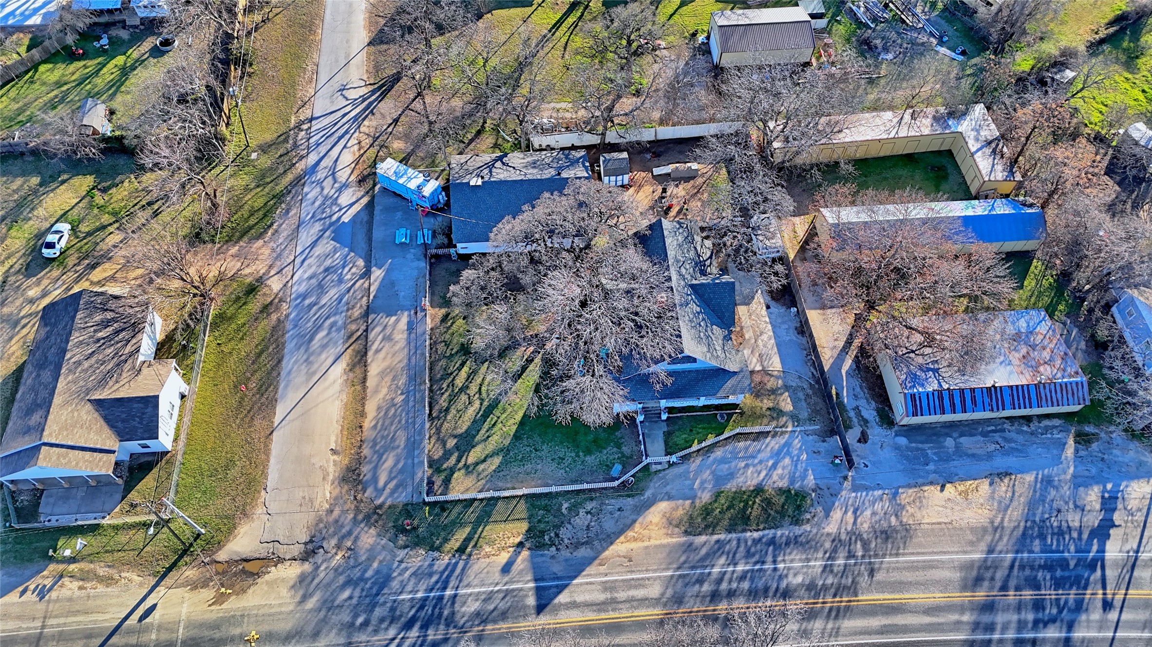 403 W Franklin Street Alvord TX 76225