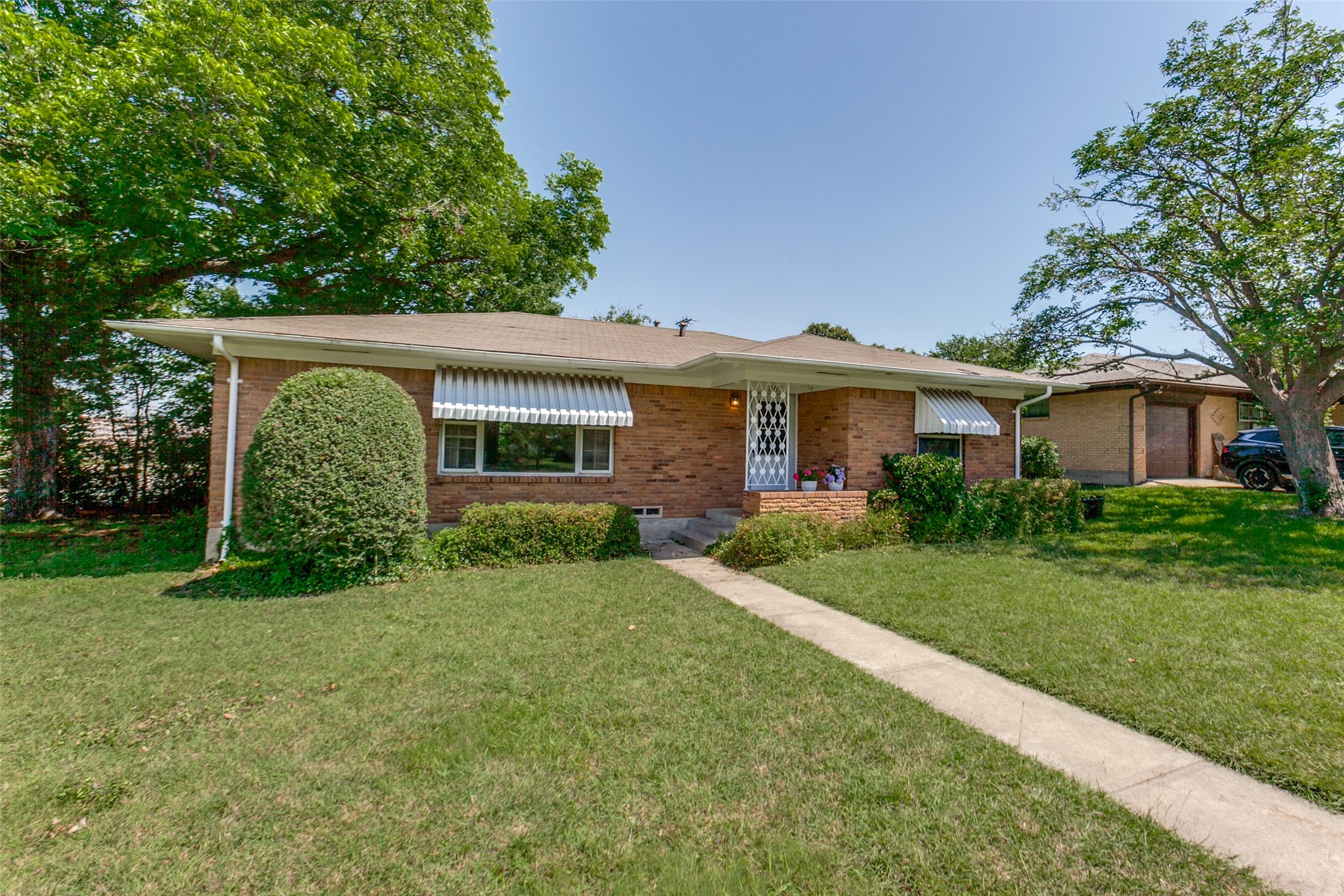 301 Hillcrest Avenue Richardson TX 75081