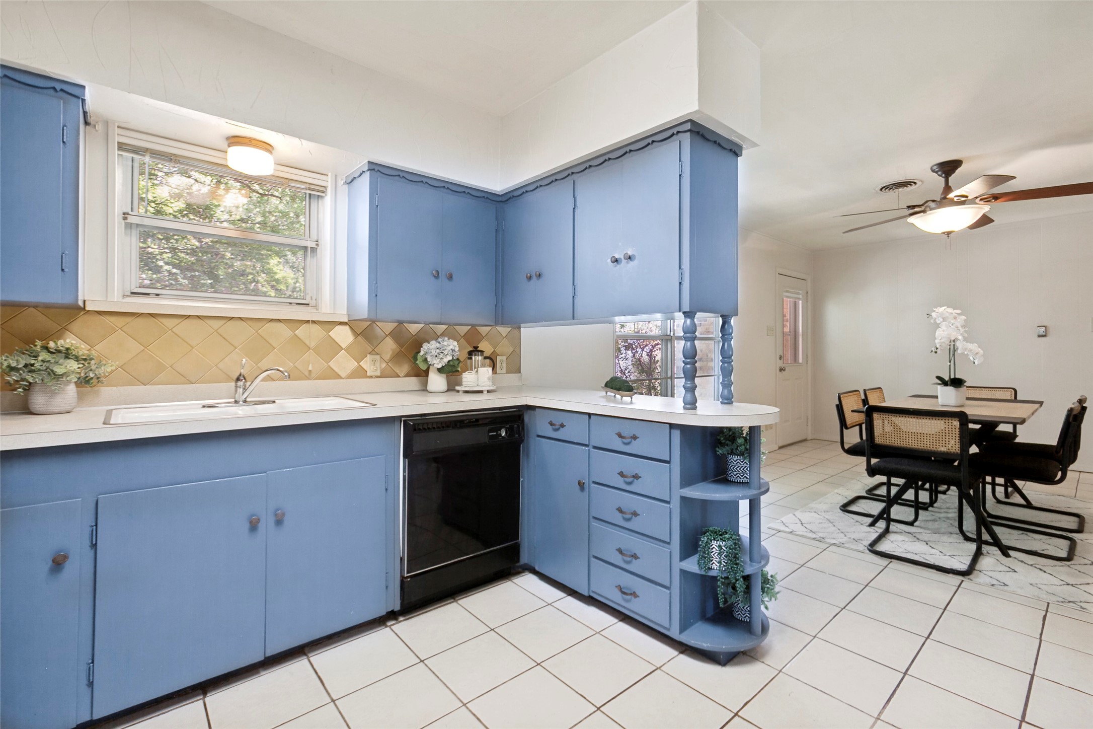 301 Hillcrest Avenue Richardson TX 75081