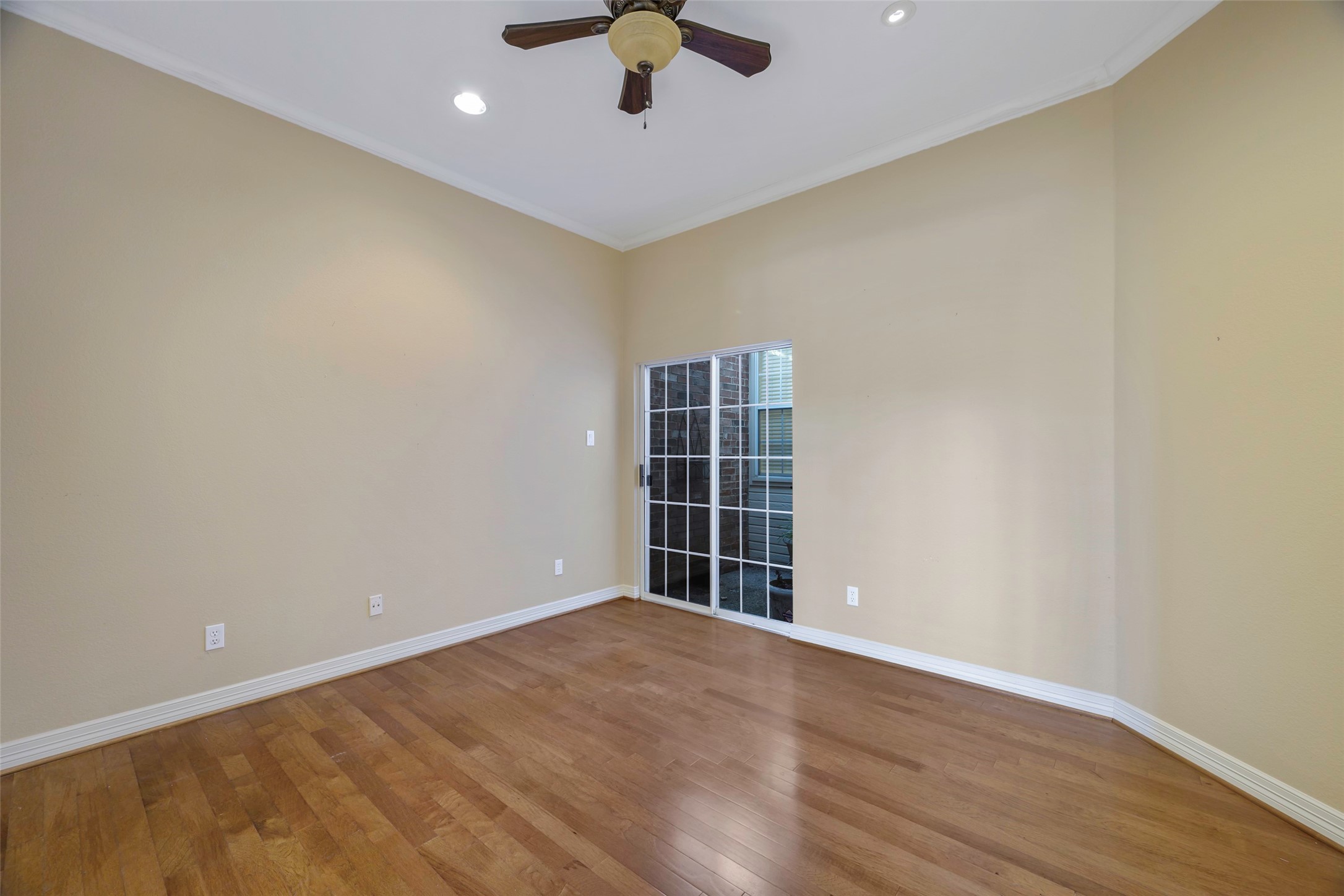 5834 Coolwater Cove Dallas TX 75252