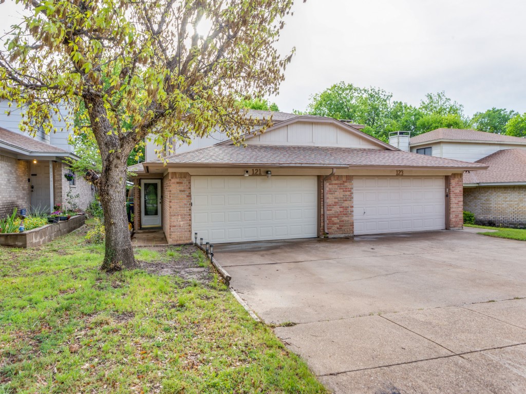 121 - 123 Allencrest Drive White Settlement TX 76108