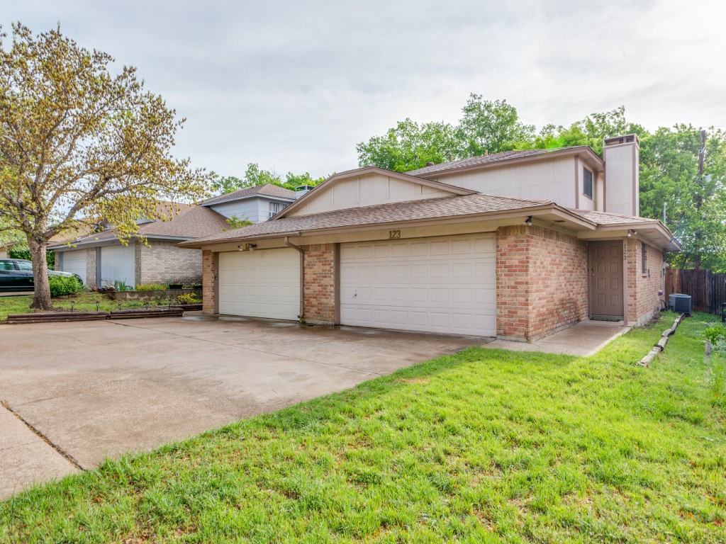 121 - 123 Allencrest Drive White Settlement TX 76108