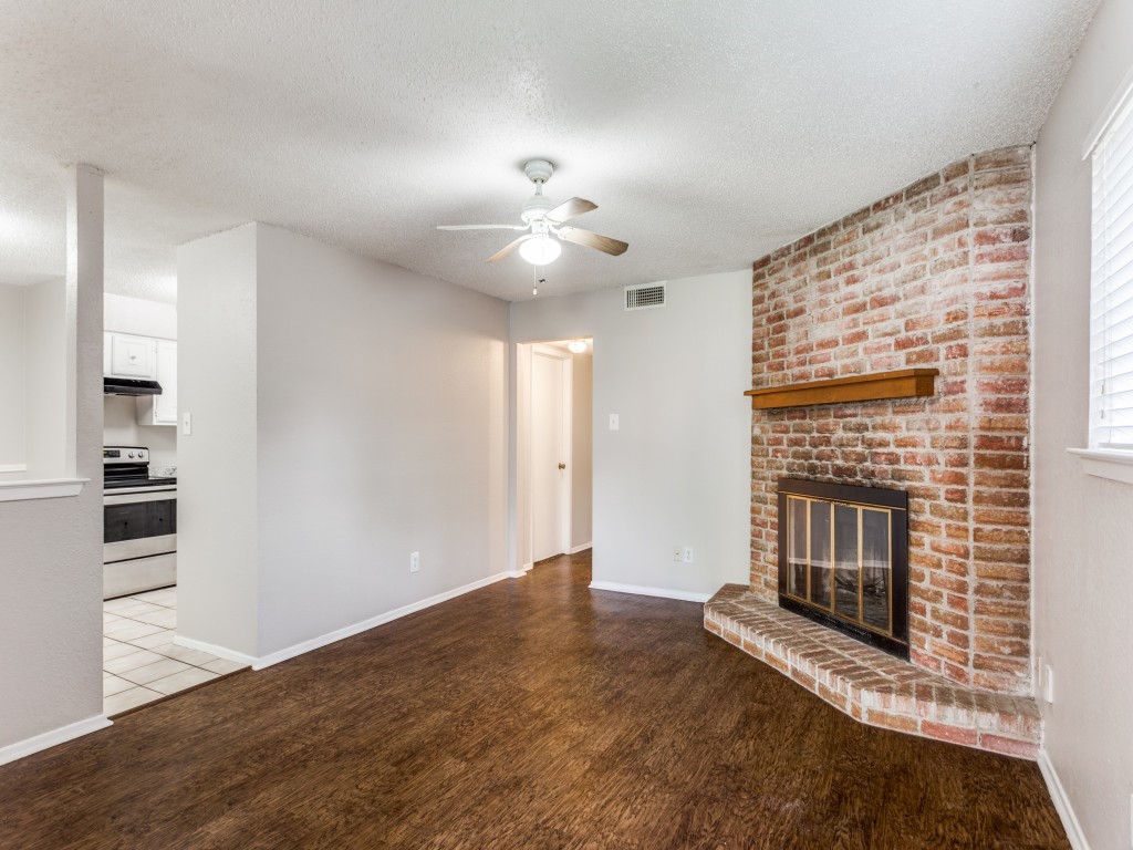 121 - 123 Allencrest Drive White Settlement TX 76108