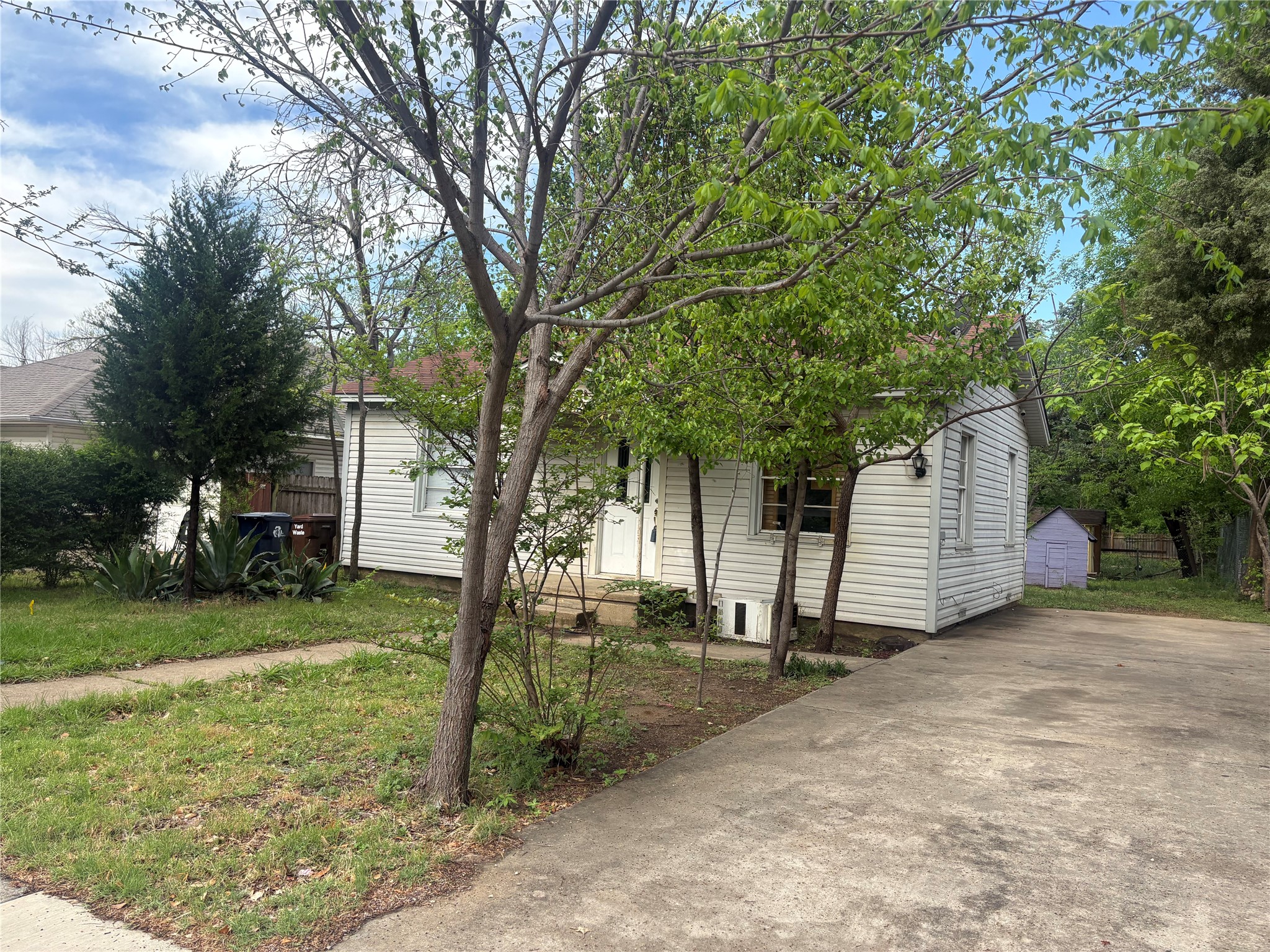 325 N Wood Street Denton TX 76209