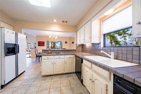 154 Ocean Drive Gun Barrel City TX 75156